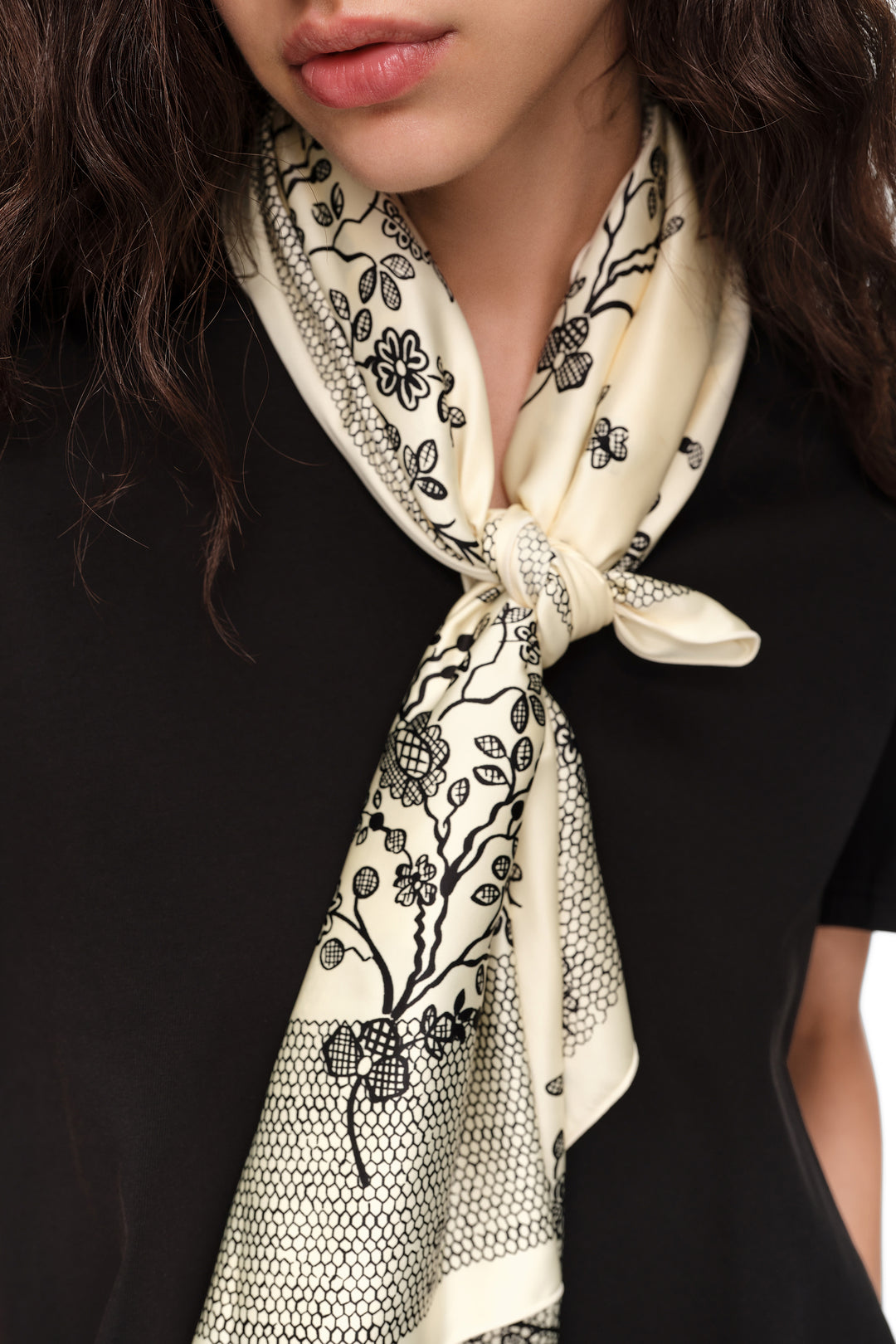 Two-tone lace floral scarf