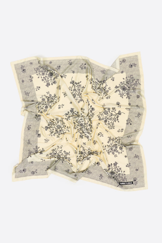 Two-tone lace floral scarf