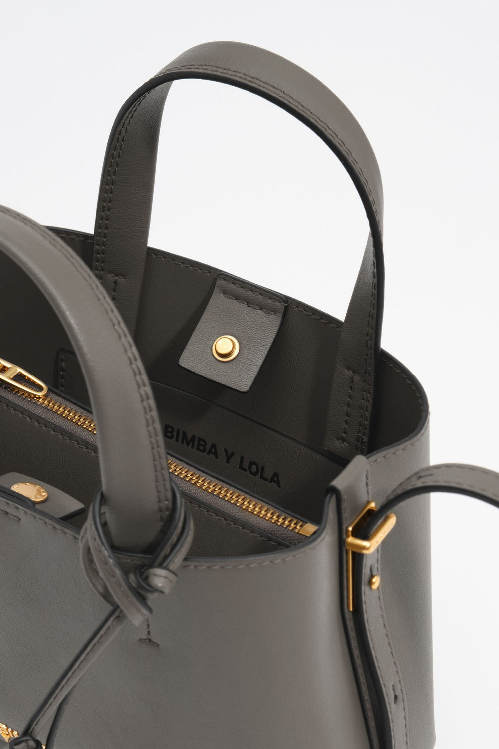 Small elephant leather Chihuahua tote bag