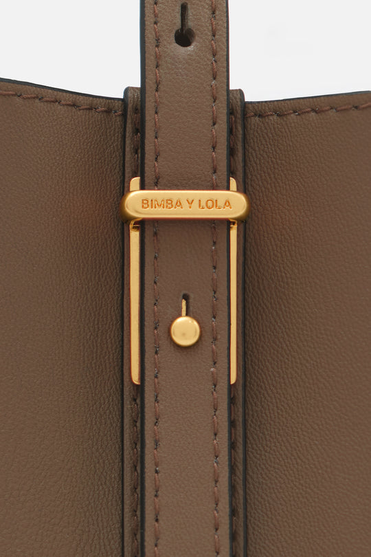 Small golden brown leather Chihuahua tote bag