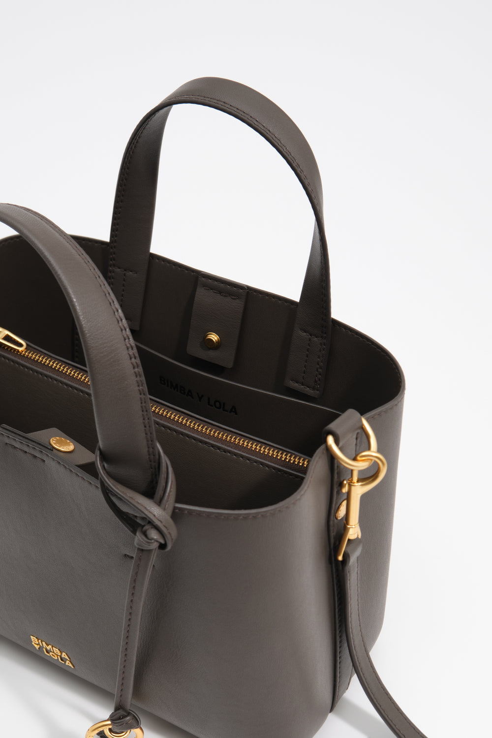 Medium elephant leather Chihuahua tote bag