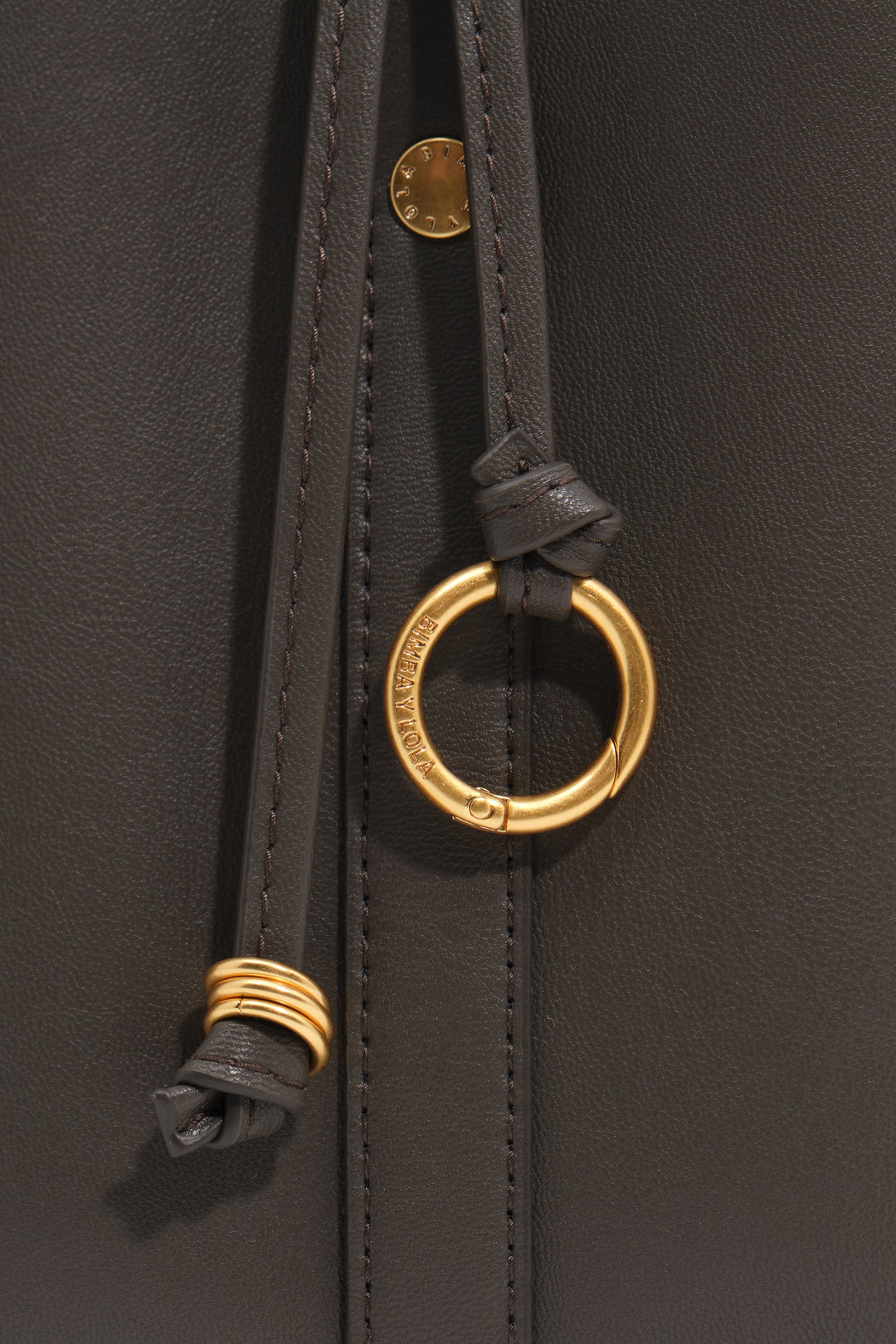 Medium elephant leather Chihuahua tote bag