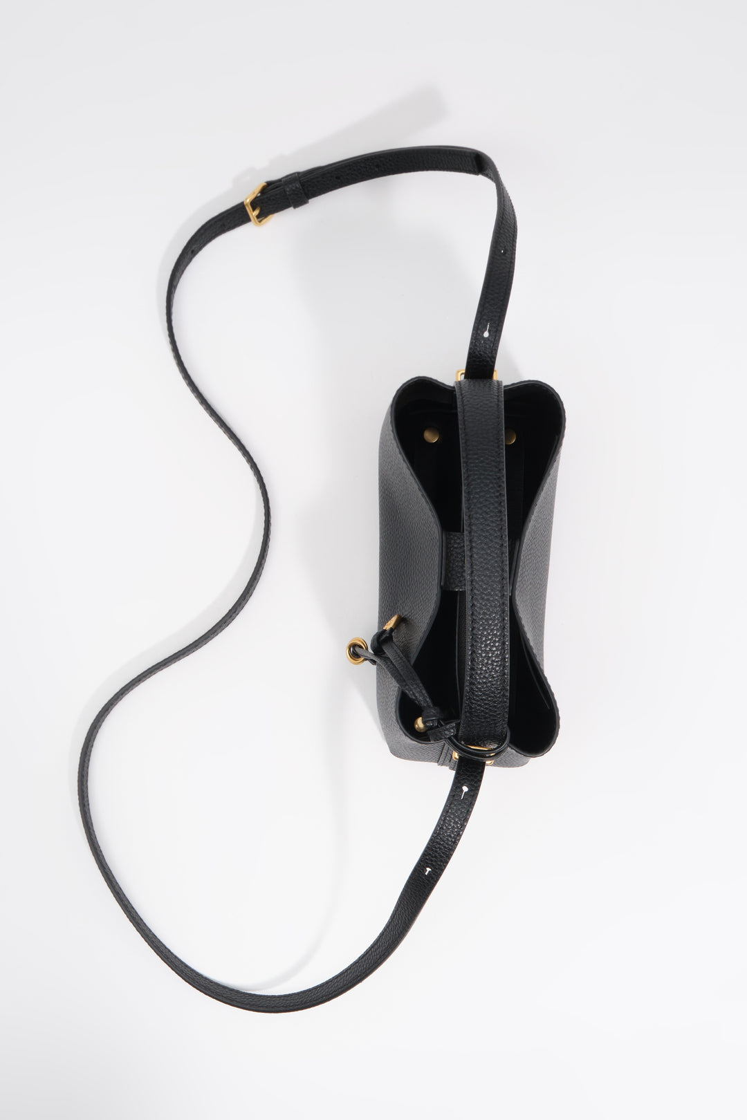 Black leather Chihuahua mini slouch bag