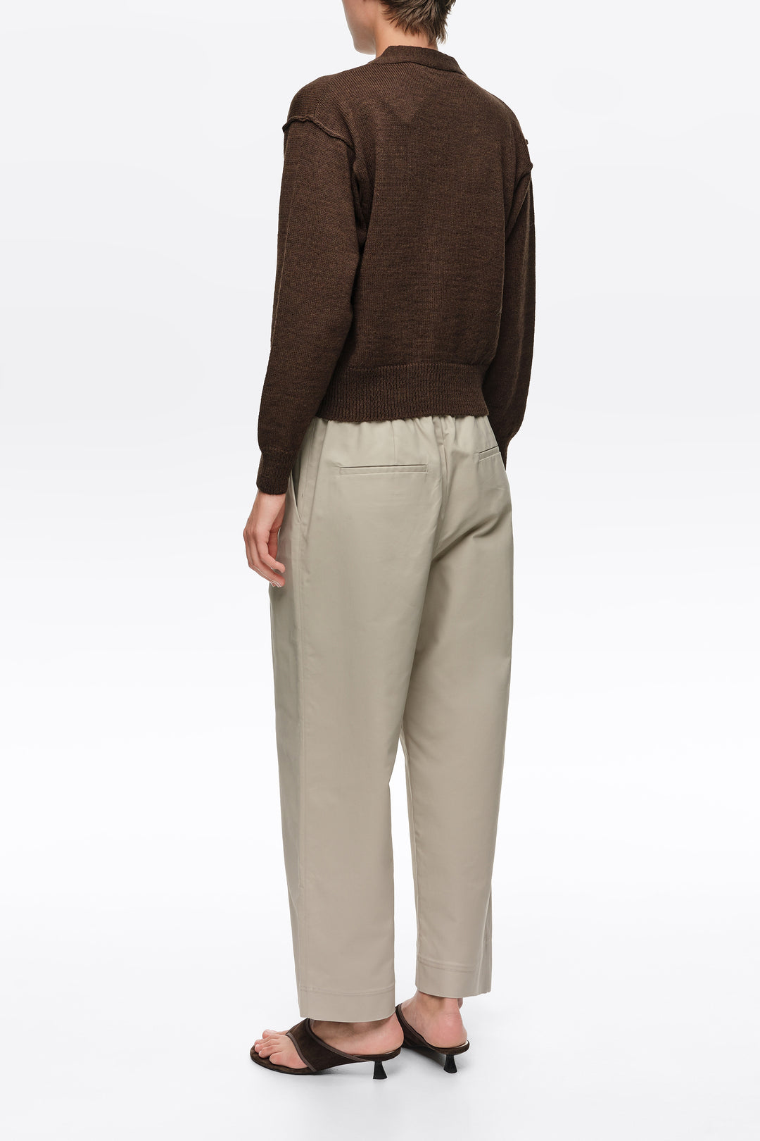 Light stone straight-leg pleated trousers