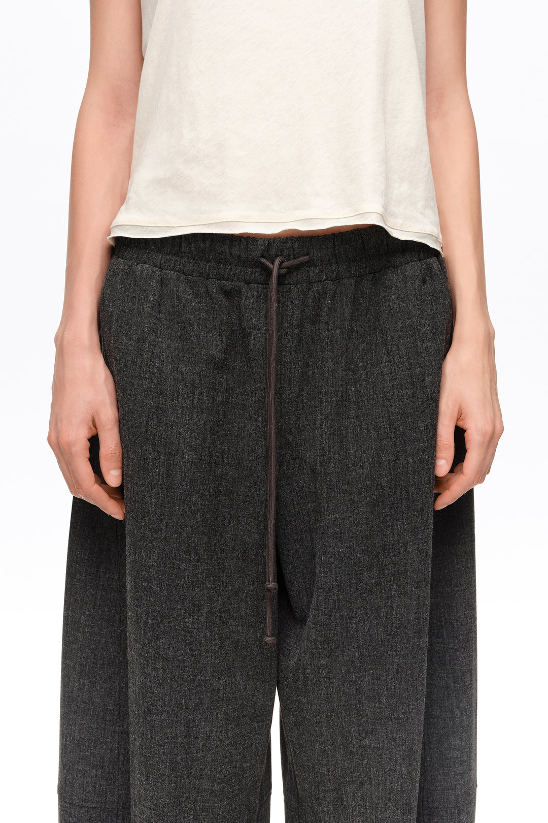 Dark gray melange fluid corduroy barrel leg trousers