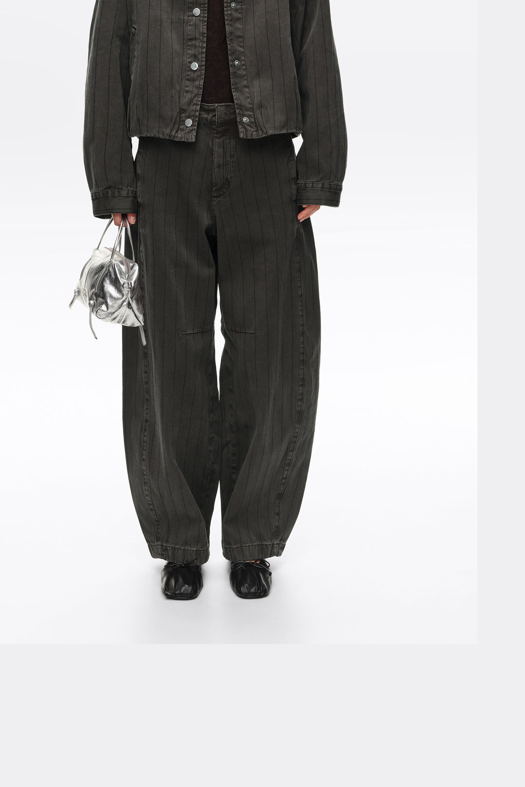 BARREL - Faded brown striped denim trousers