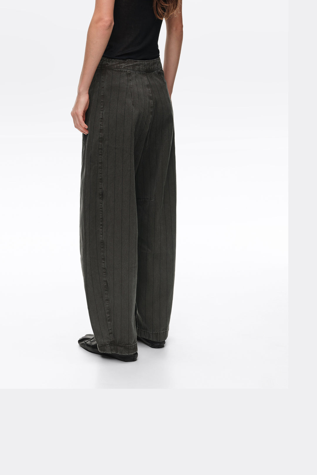 BARREL - Faded brown striped denim trousers