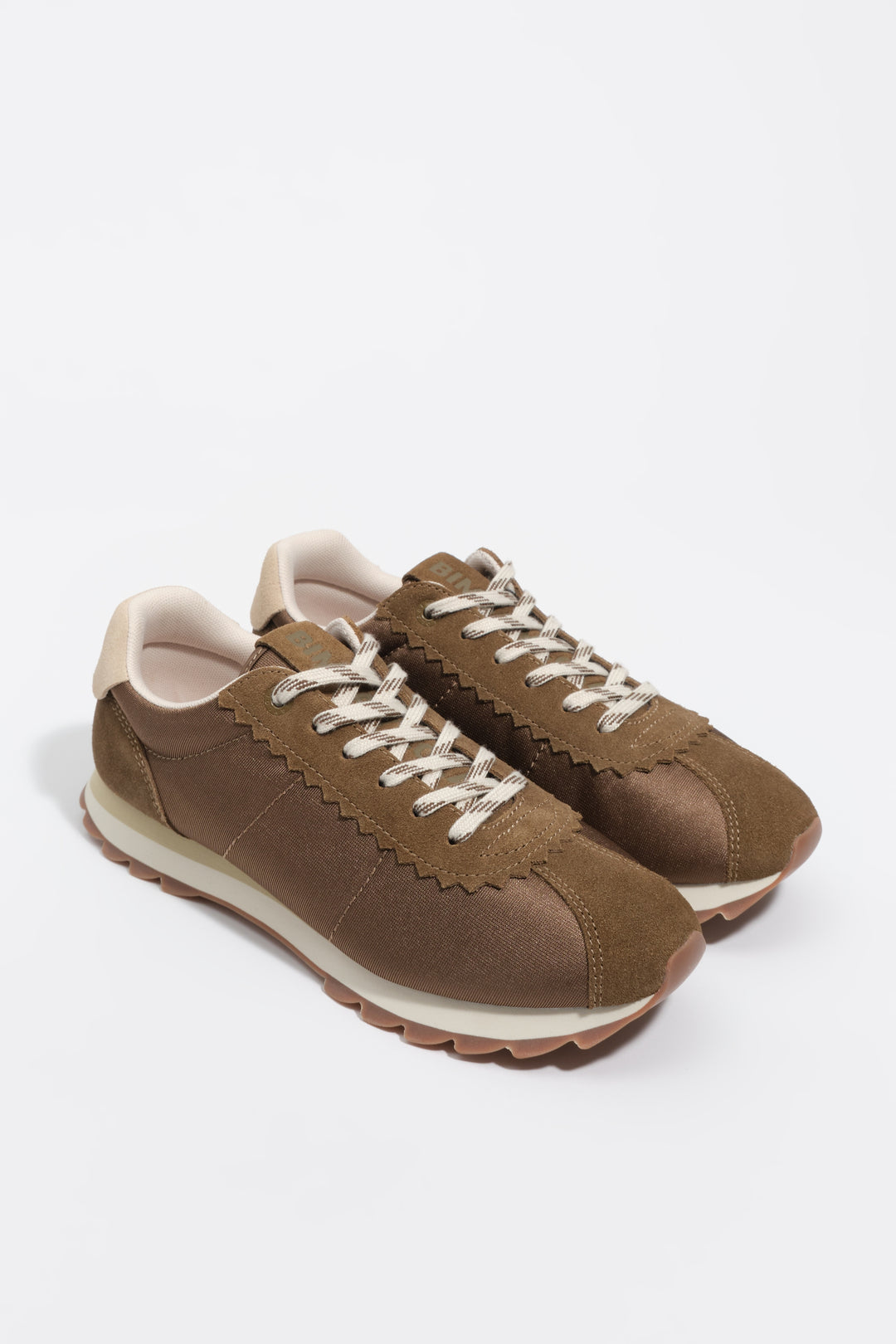 Military green 13 18 retro sneaker