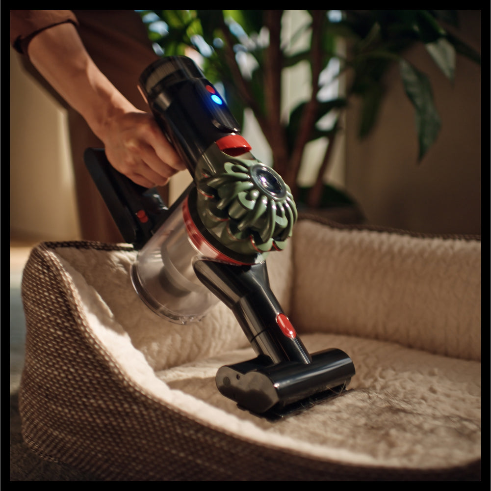 V8 Cyclone cordless vacuum