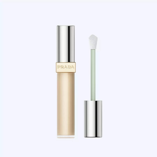 Blurring + Micro-Correcting Concealer