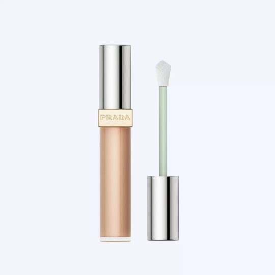 Blurring + Micro-Correcting Concealer