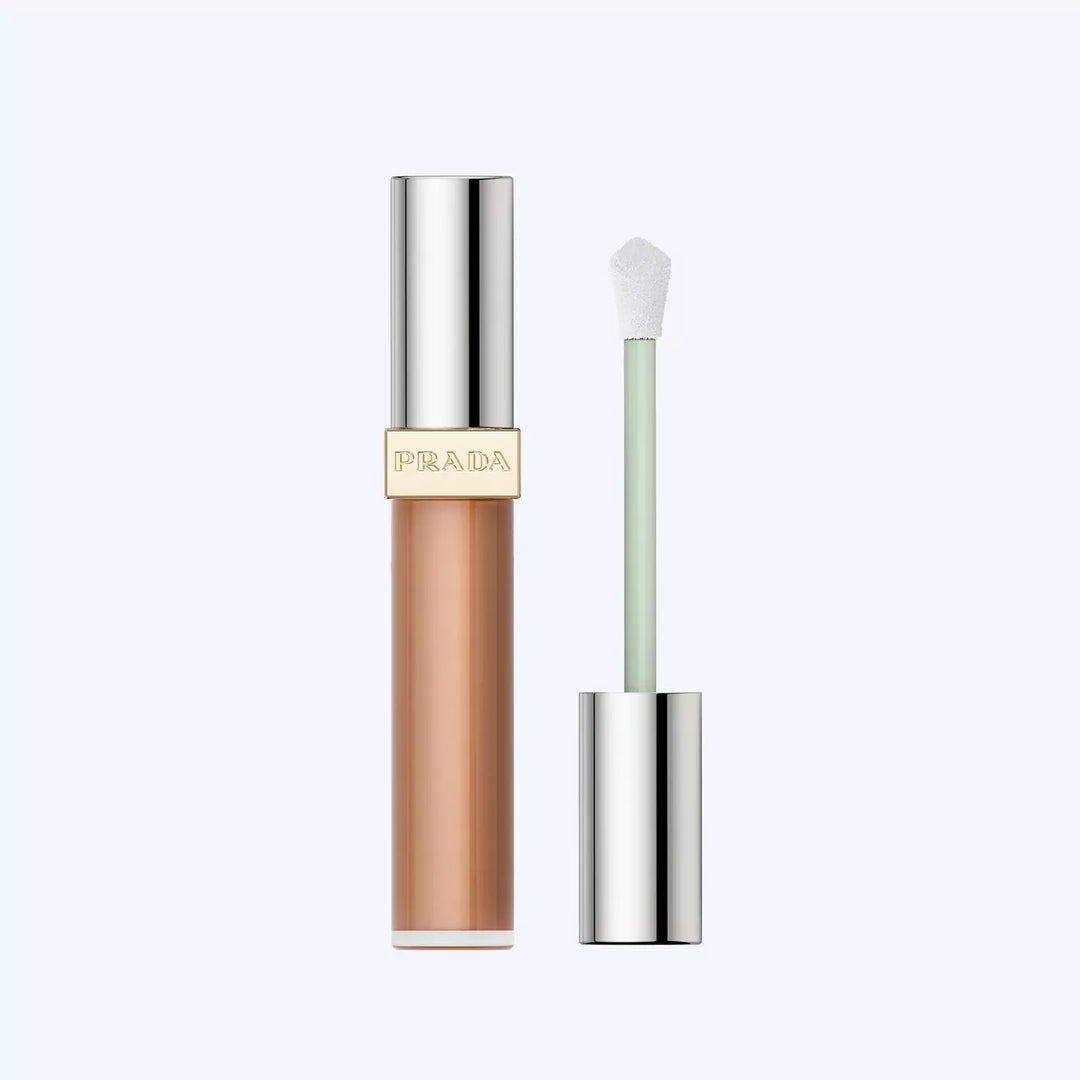 Blurring + Micro-Correcting Concealer