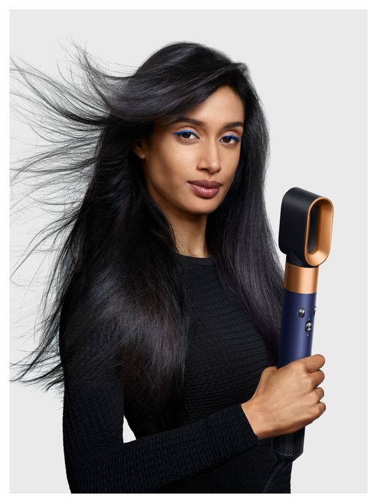 Dyson Airwrap i.d.™ multi-styler and dryer Curly+Coily in Vinca blue and topaz