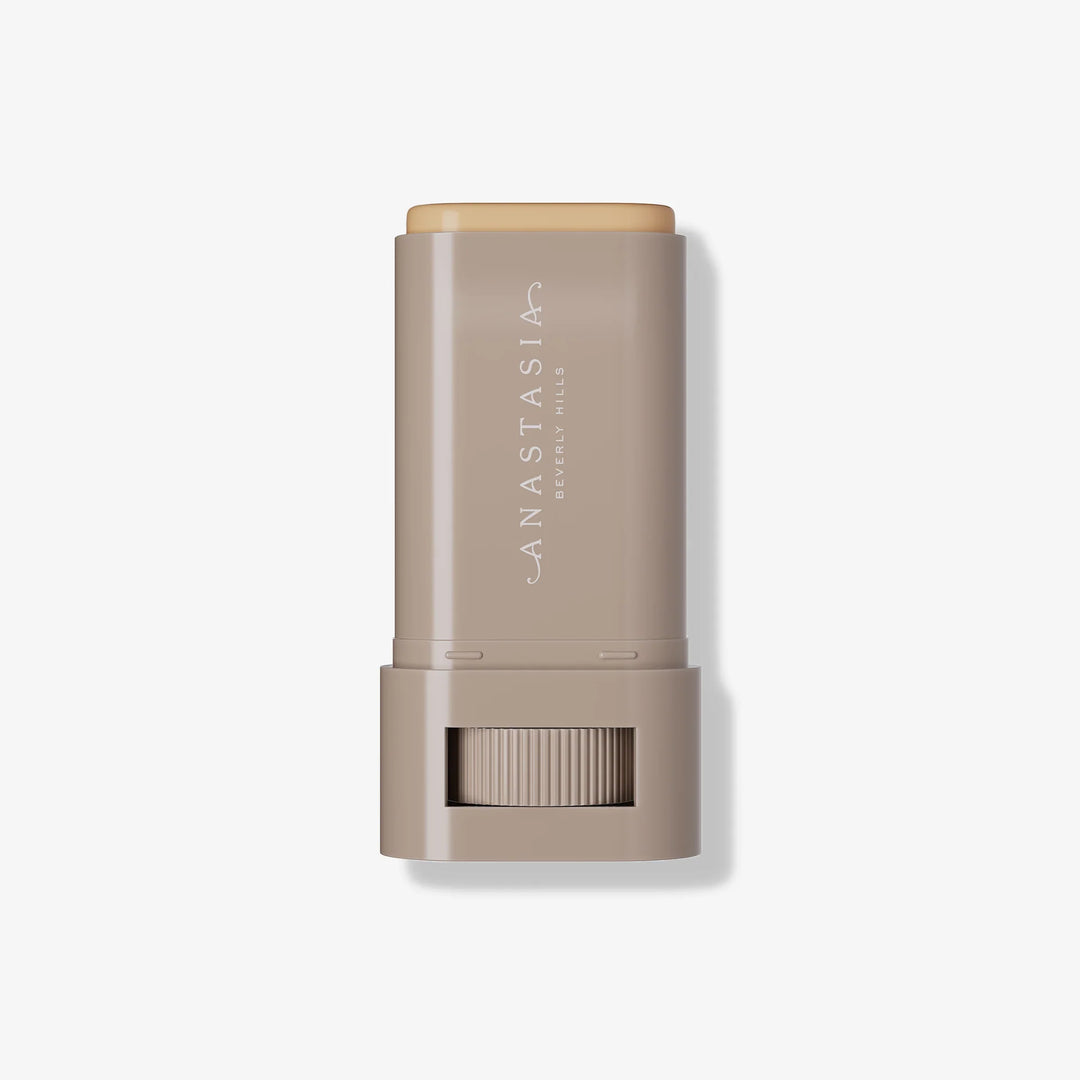 Light  skin with a neutral golden peach undertone - MYHOLDAL LEBANON