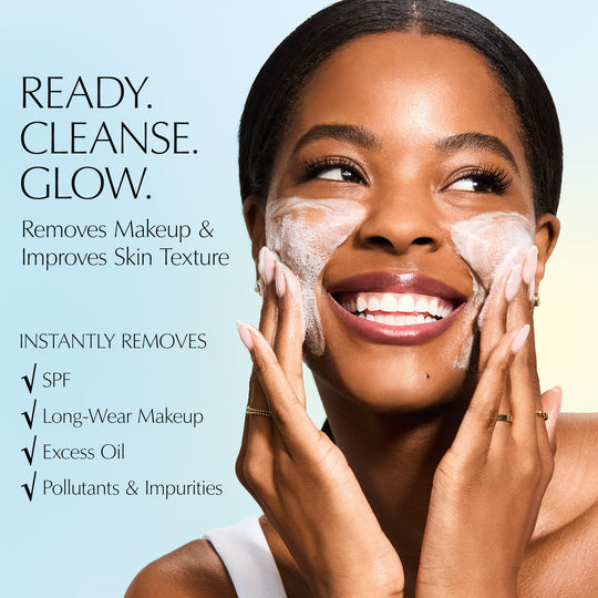 Daywear Glow Boost Gel Cleanser
