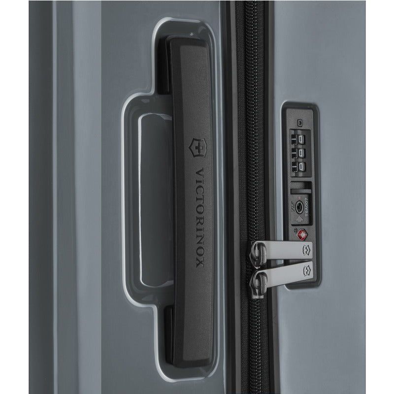 Airox, Medium Hardside Case -612508
