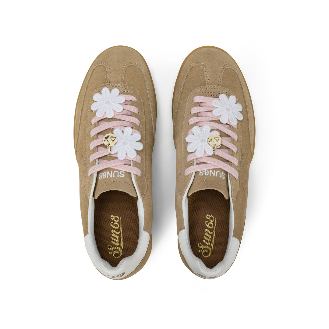 Beige California Sun suede sneaker