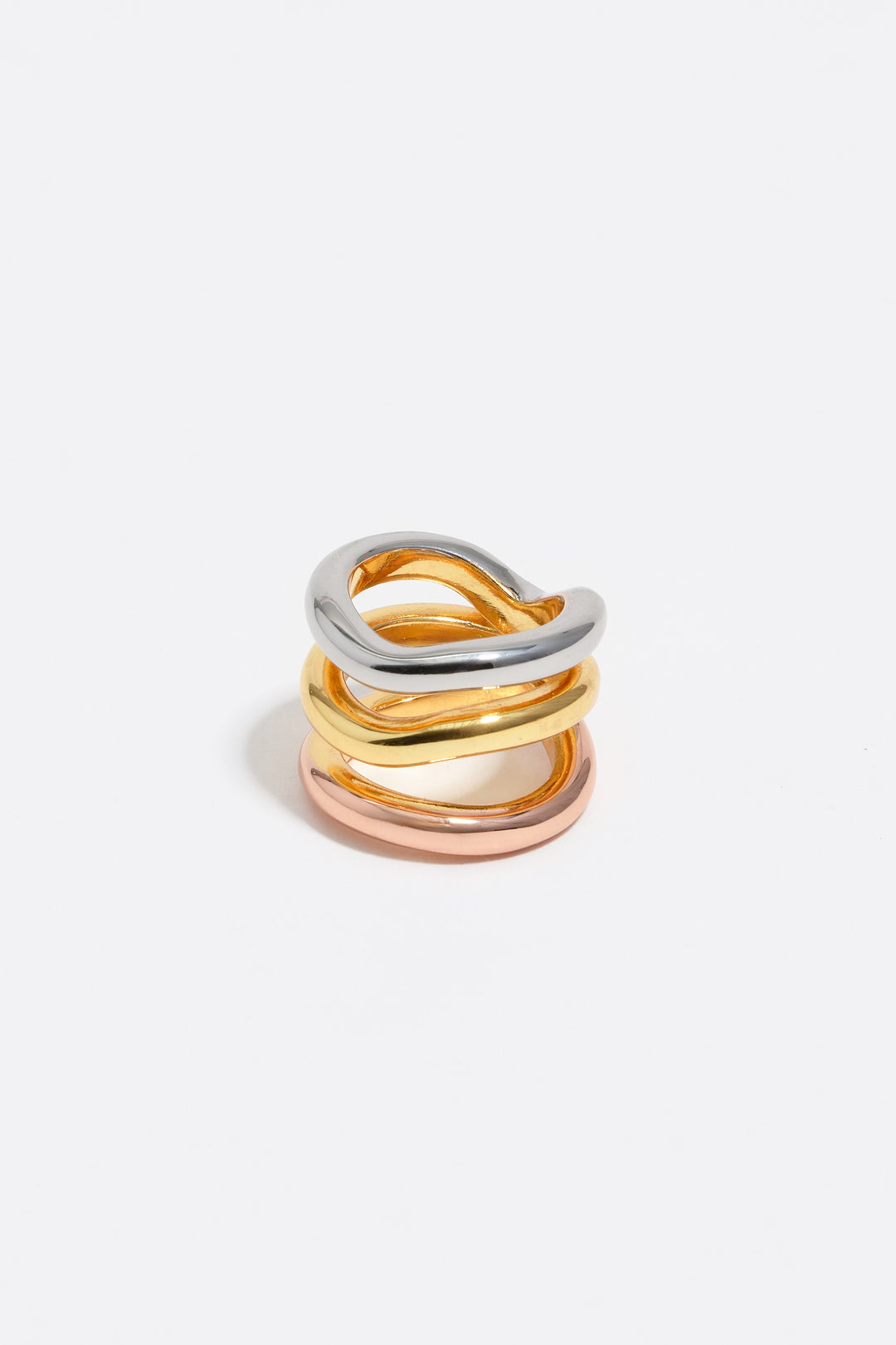 Three-tone bands ring