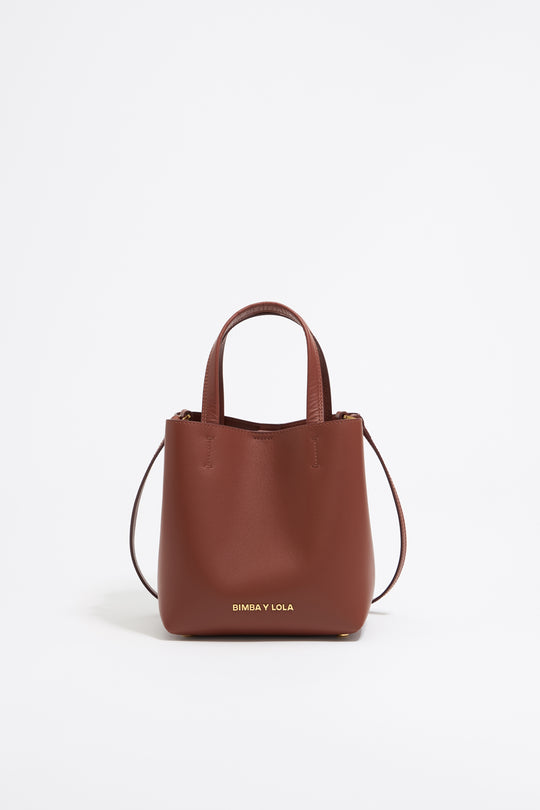 Small walnut leather Chihuahua bag
