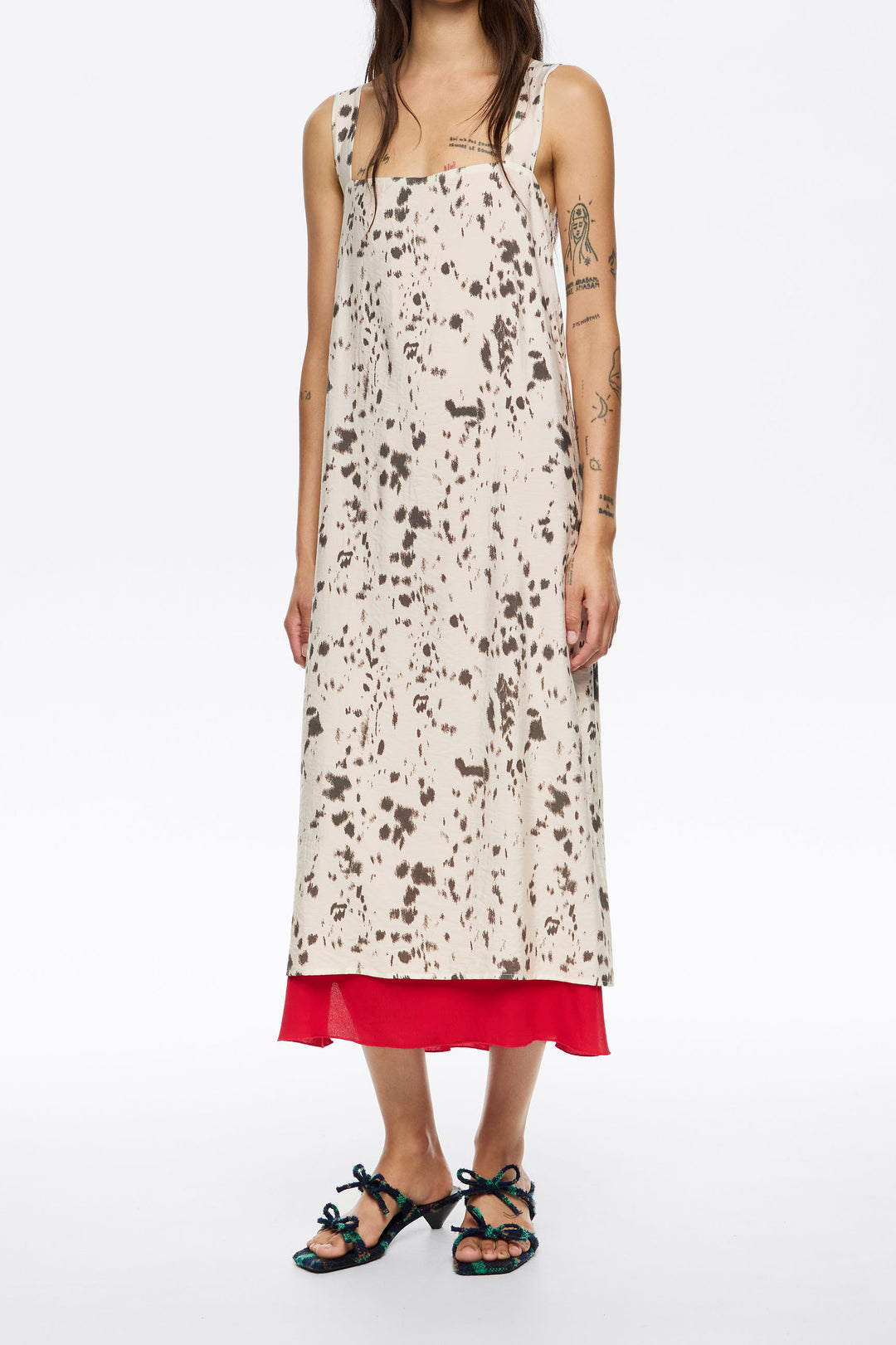 Ivory Lynx contrast hem straight cut dress