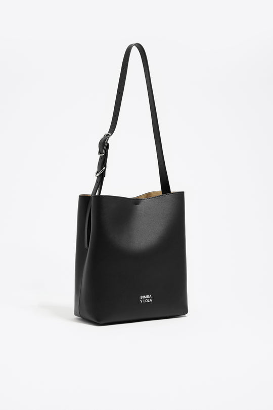 Medium black leather Carlino bag