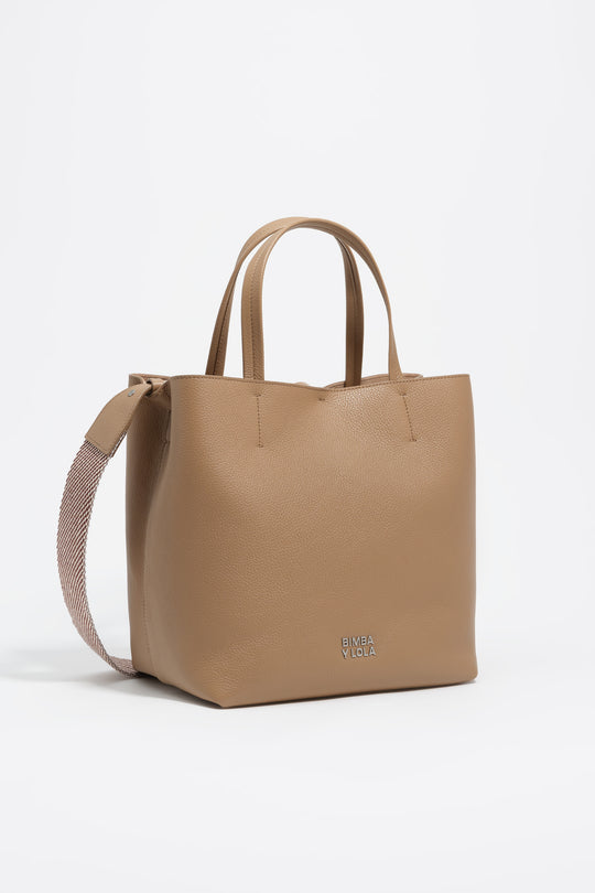 Light brown leather shoulder bag