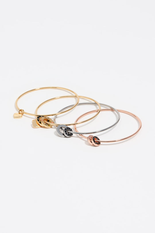 Set of 5 heart logo bracelets