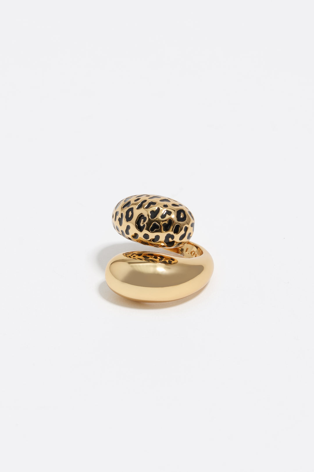 Black animal print ring