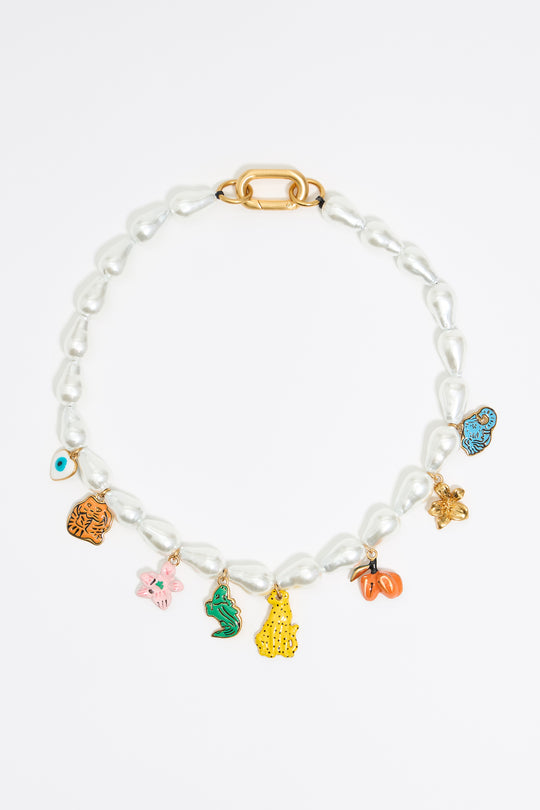 Jungle charms pearl necklace