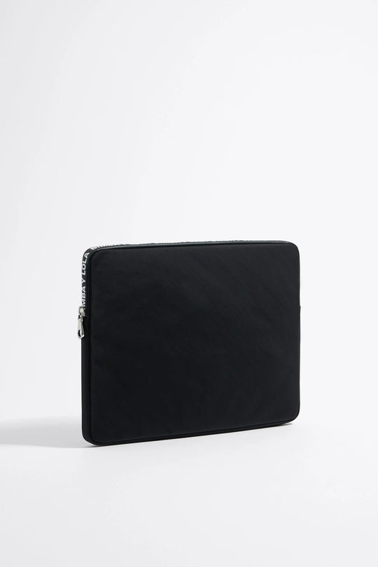 Black nylon 13.5" laptop sleeve